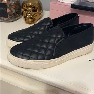 Cute slip on Steve maddens